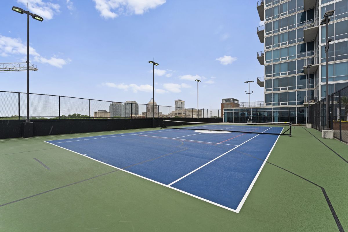 The Vue Charlotte Tennis and Basketball Court