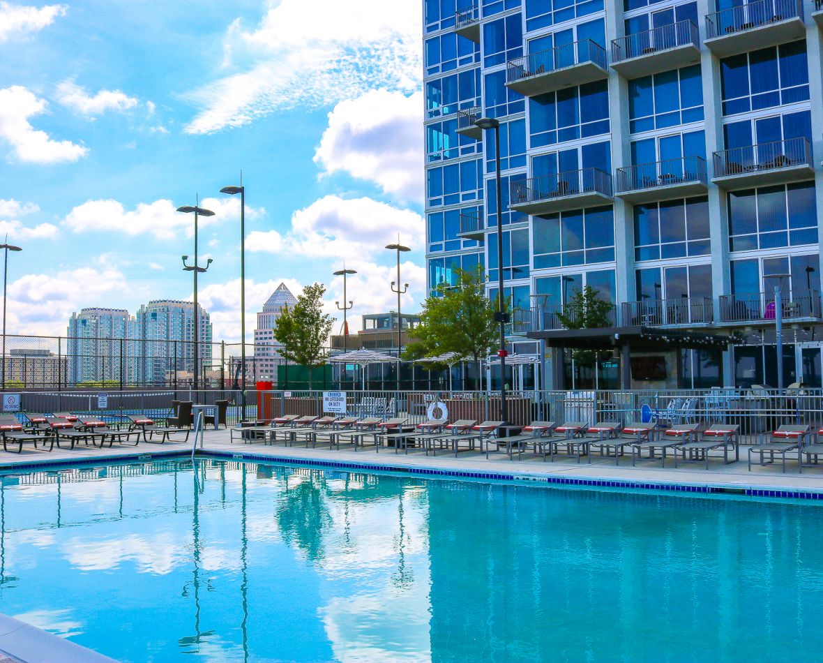 The Vue Charlotte rooftop luxury pool with surrounding outdoor lounge area