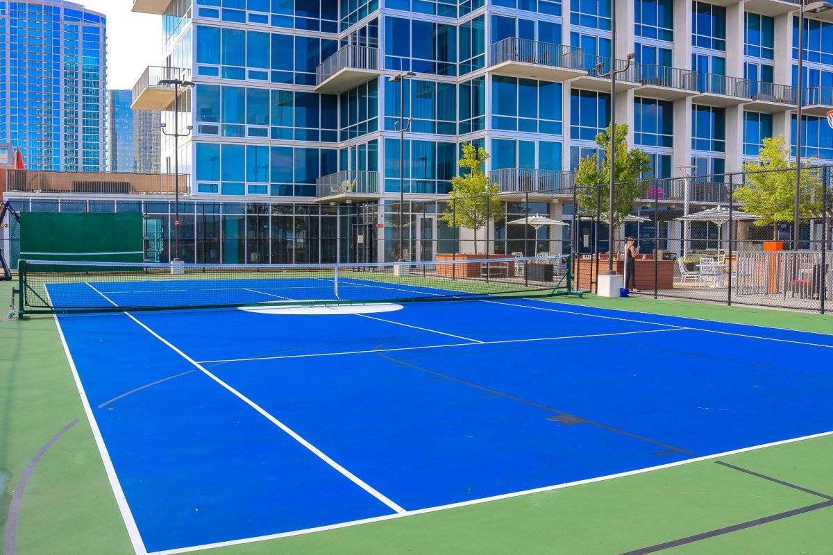 The Vue Charlotte Tennis and Basketball Court